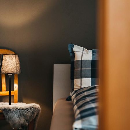 Charming 4 Bed Flat In Flims 아파트 외부 사진