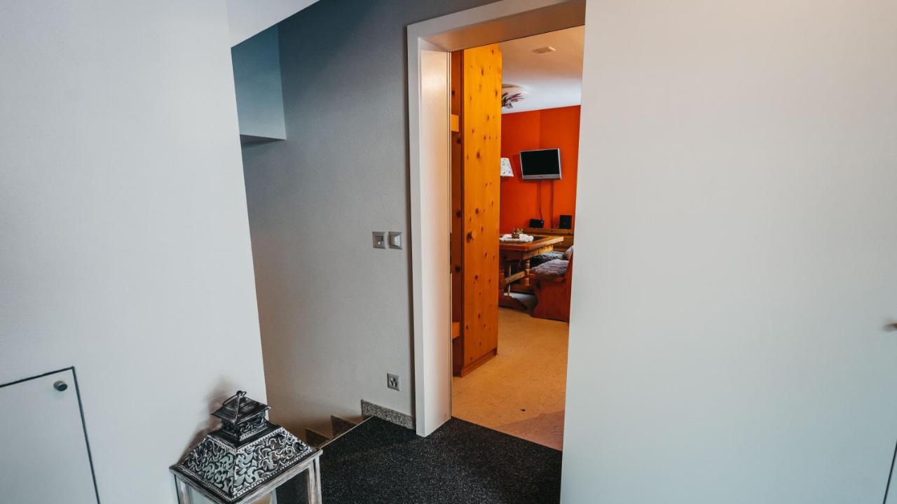 Charming 4 Bed Flat In Flims 아파트 외부 사진