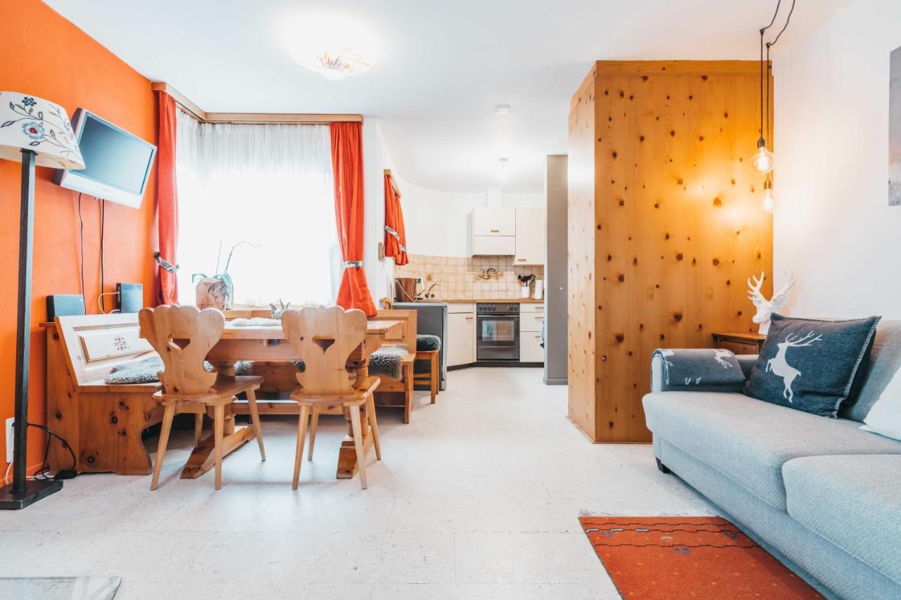 Charming 4 Bed Flat In Flims 아파트 외부 사진