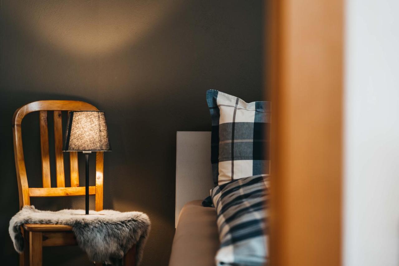 Charming 4 Bed Flat In Flims 아파트 외부 사진