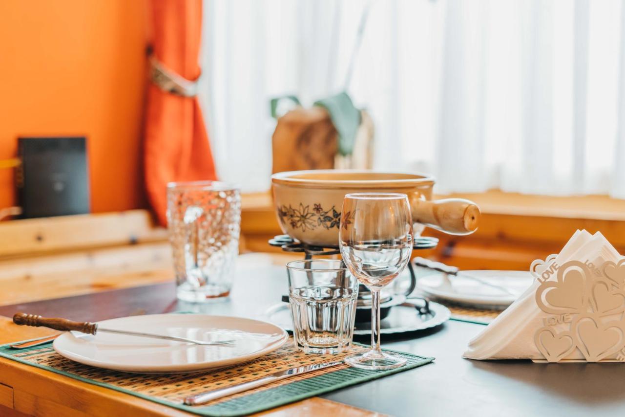 Charming 4 Bed Flat In Flims 아파트 외부 사진